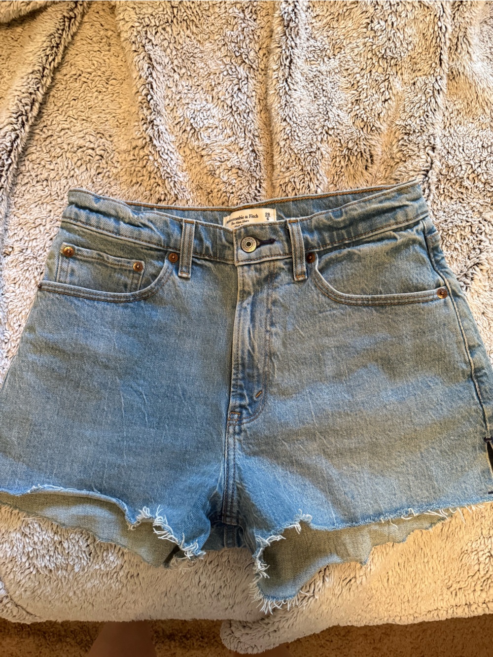 Abercrombie Curve Love High Rise Mom Short